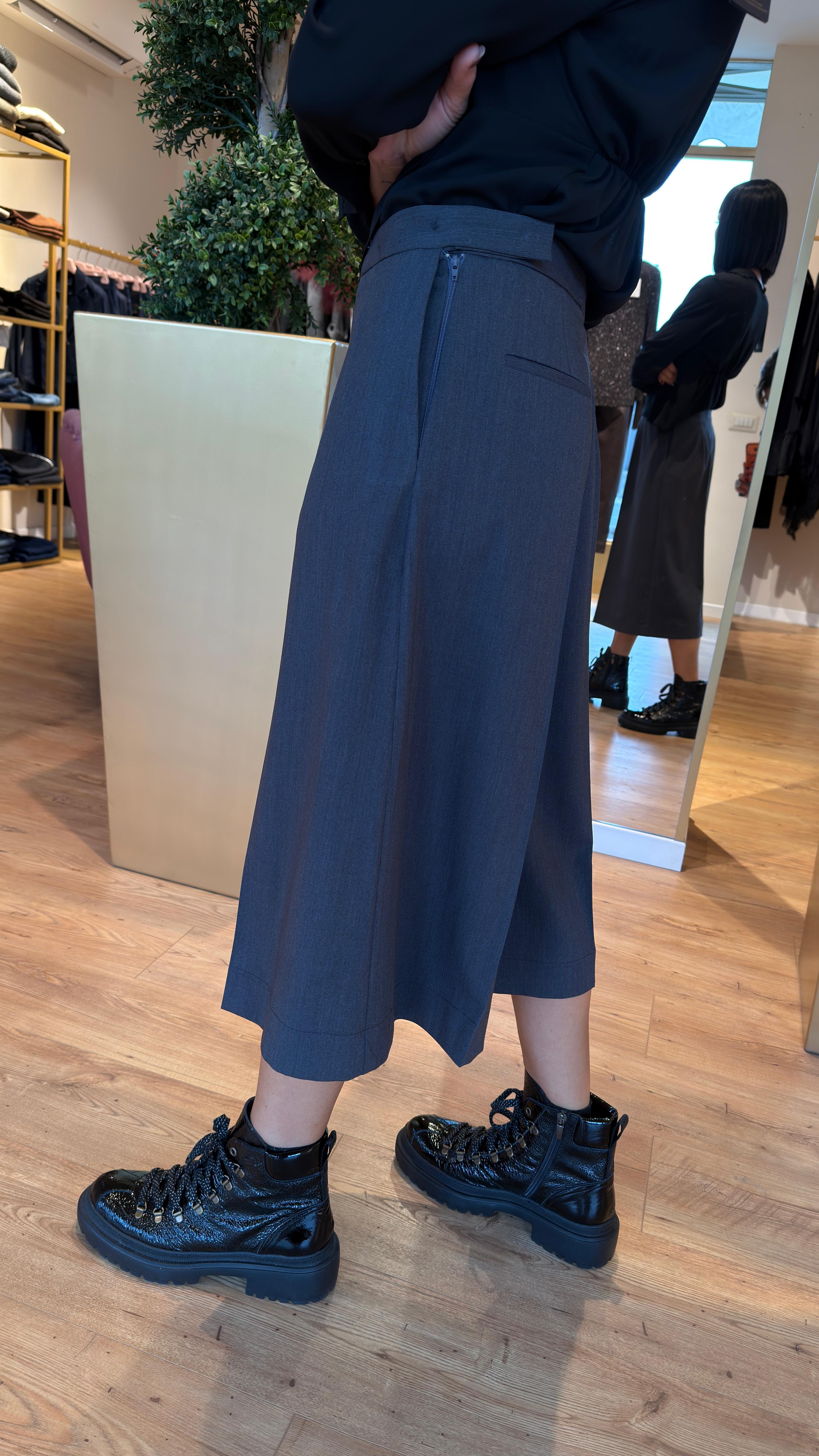 ANFIBIO IN PELLE LUCIDA