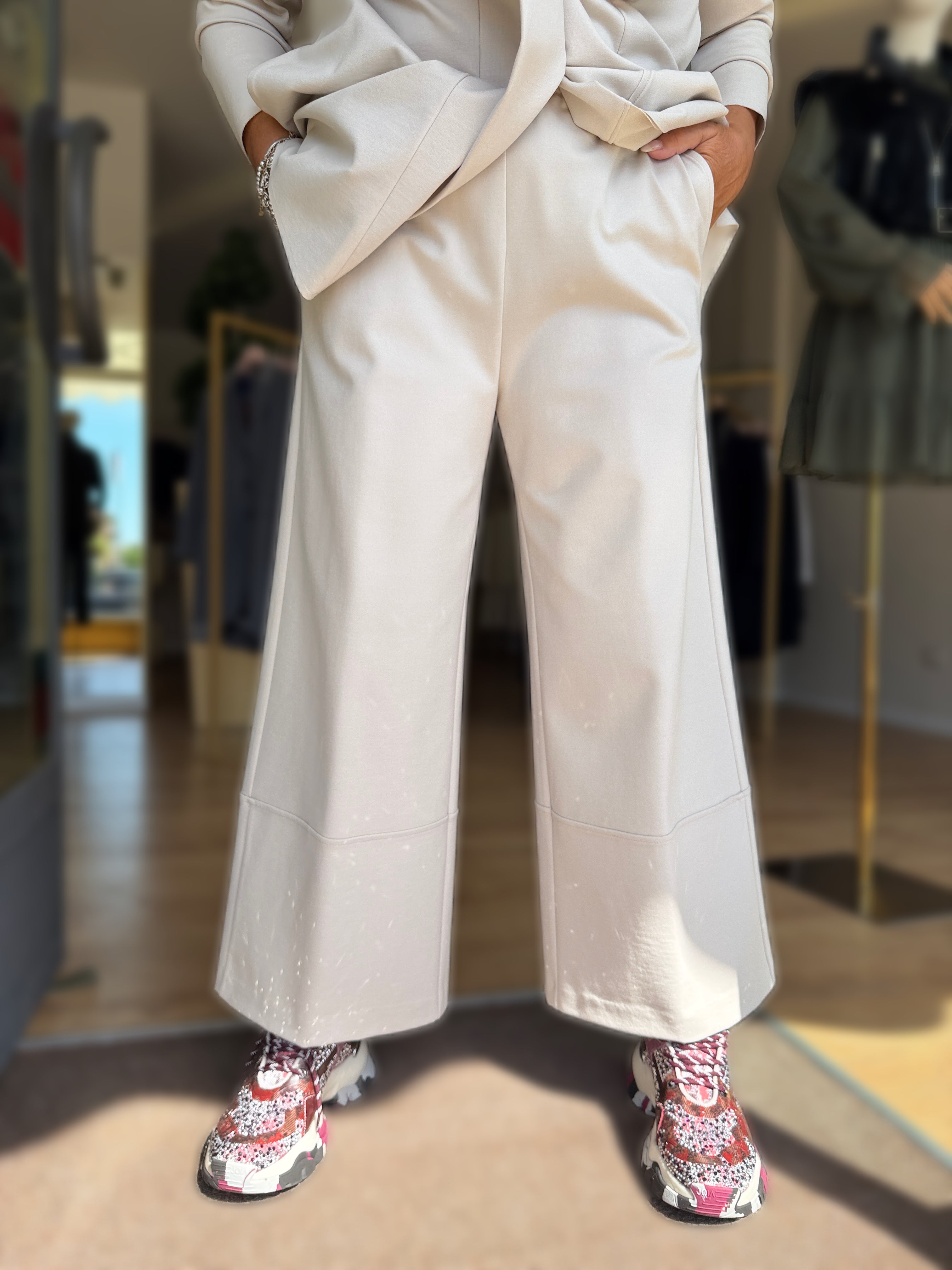 COMPLETO CON GIACCA E PANTALONE