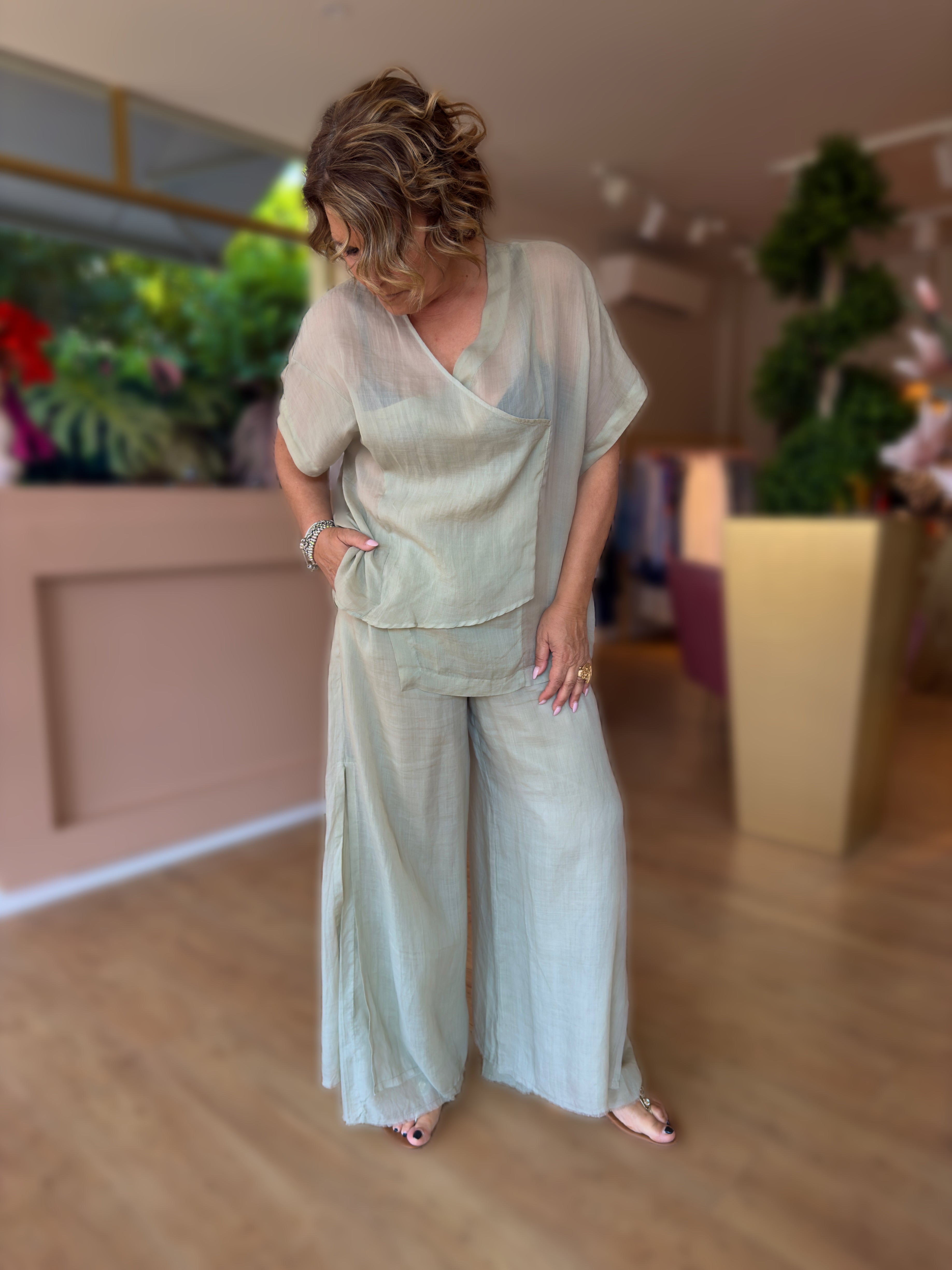 BLUSA CON PANNELLO SOVRAPPOSTO