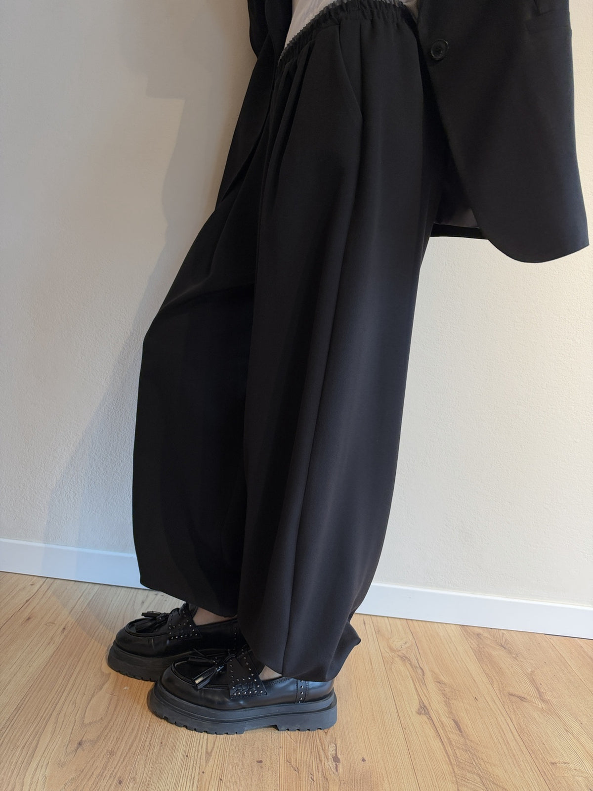 COMPLETO CASUAL NERO