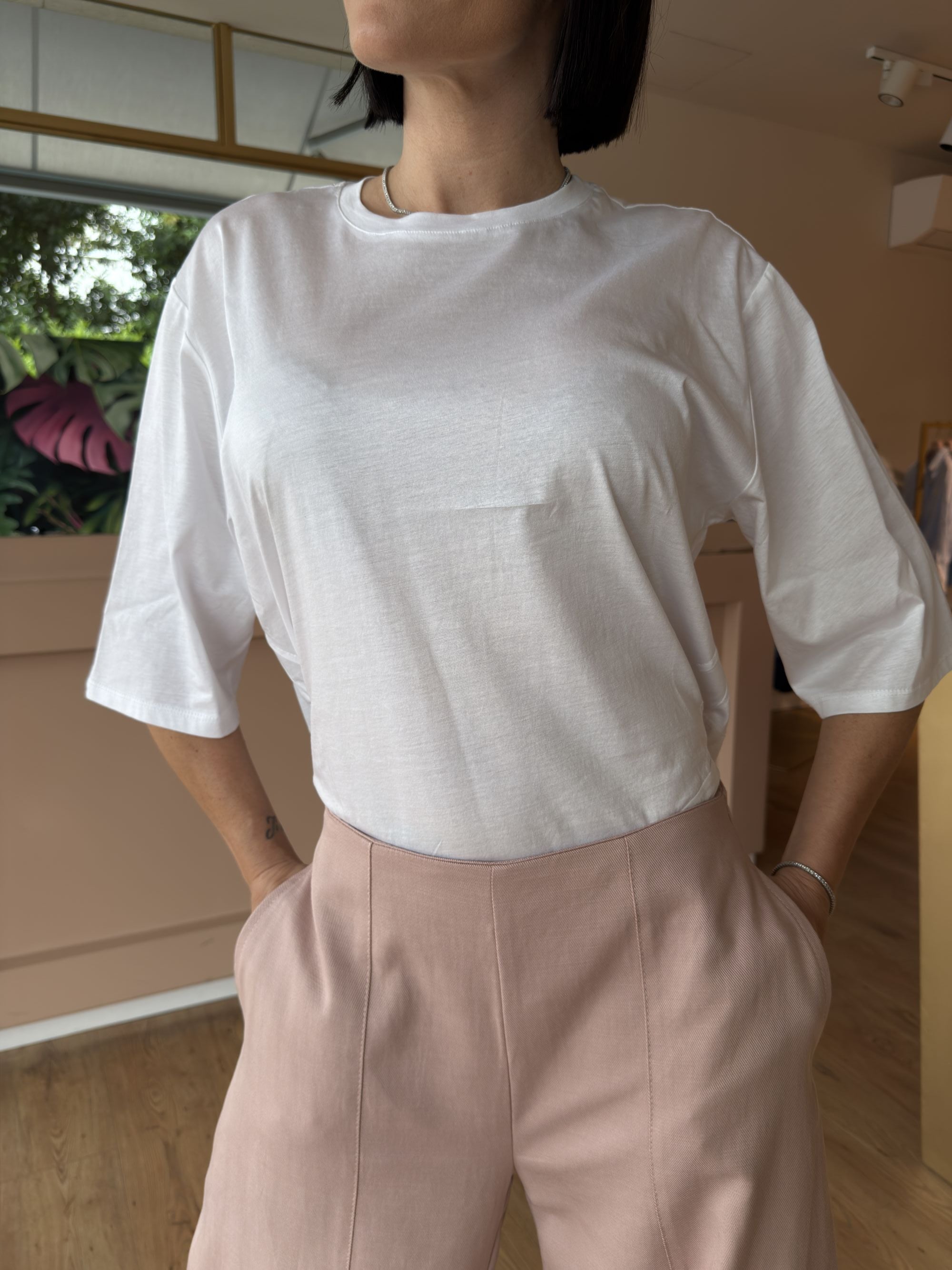 BODY T-SHIRT