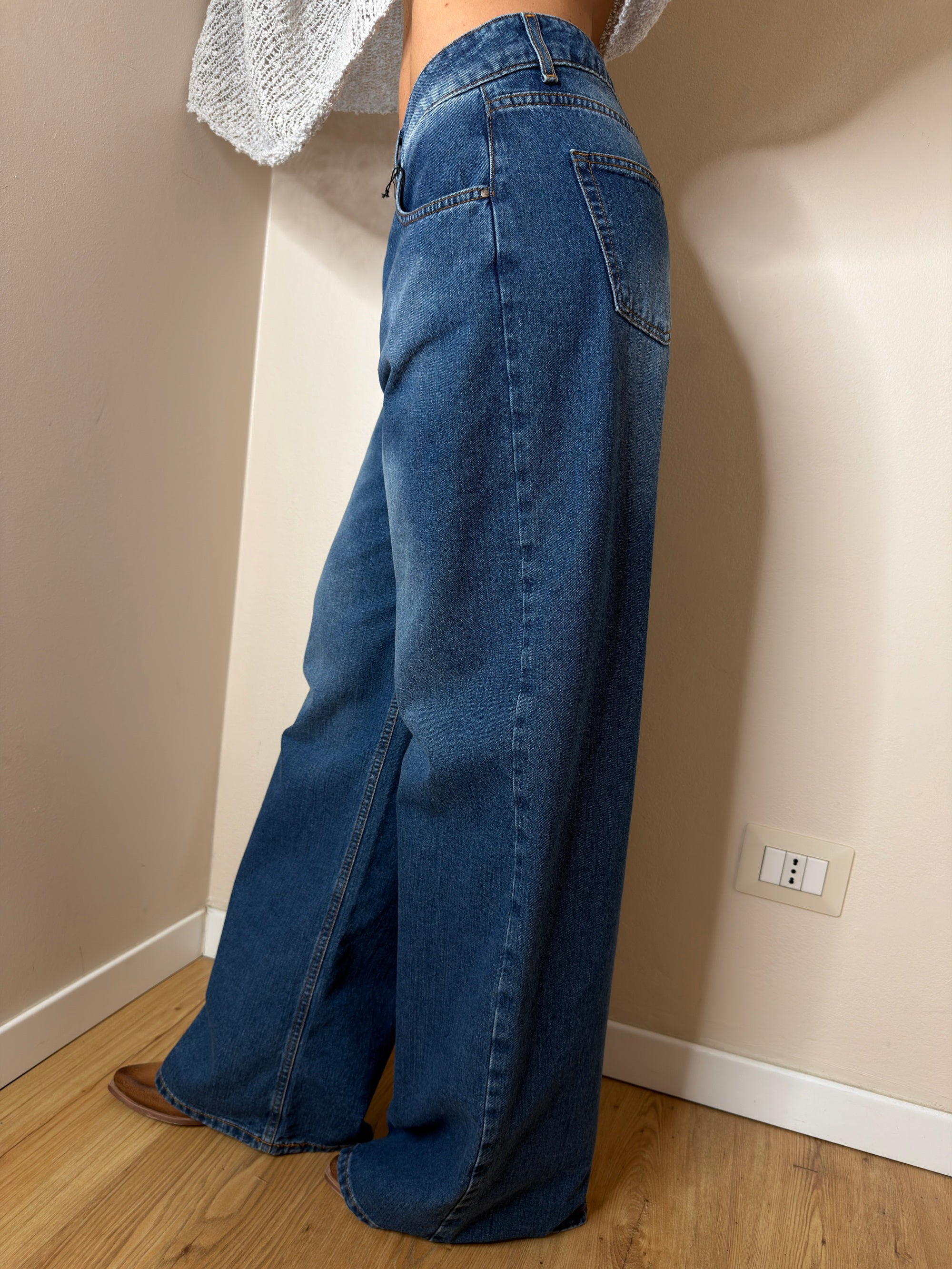 JEANS GAMBA DRITTA