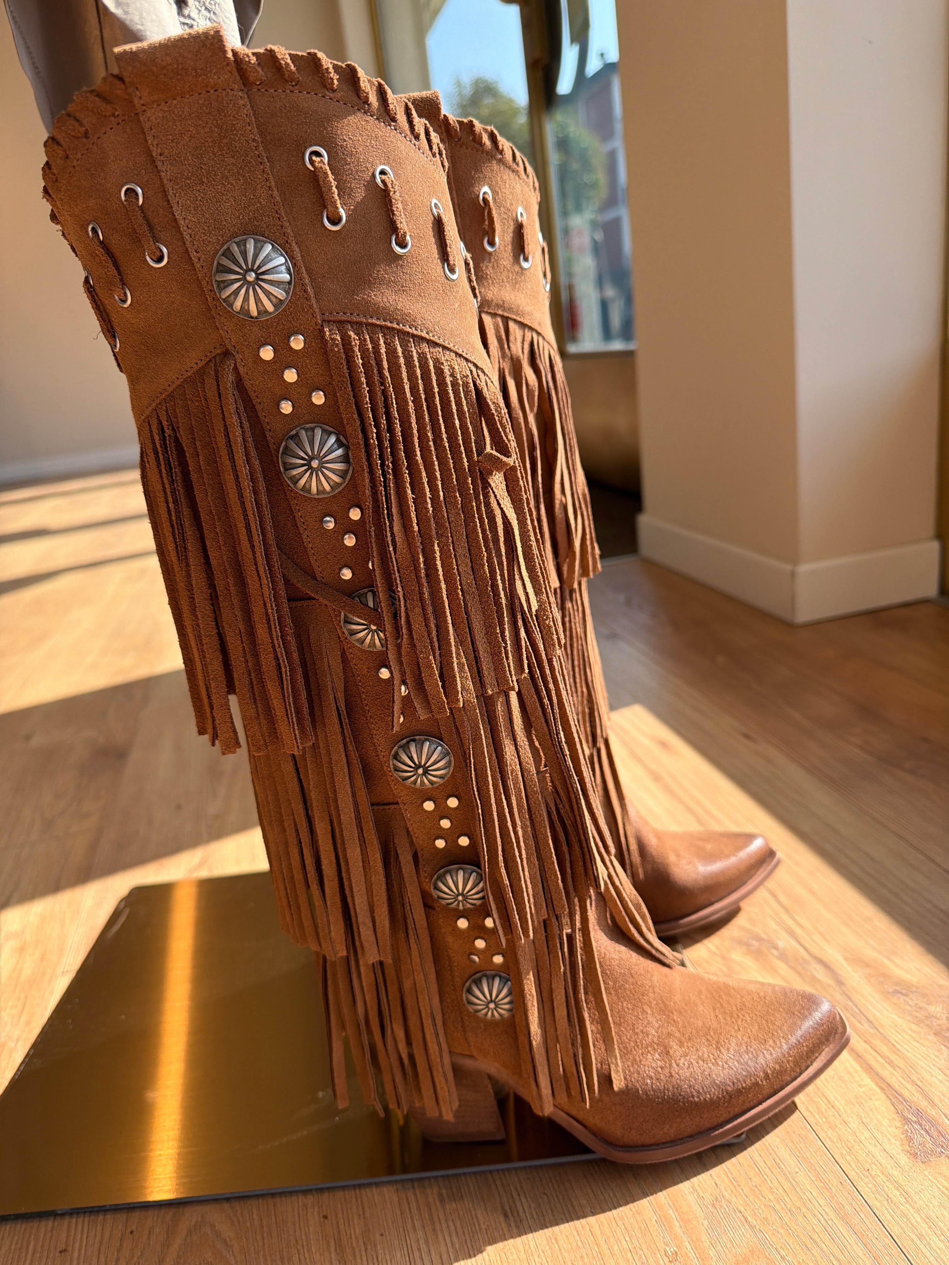 STIVALI TEXANI CON FRANGE