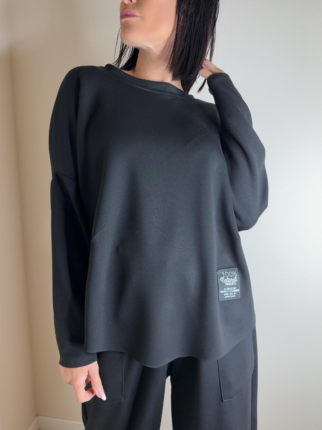 TUTA OVERSIZE NERA