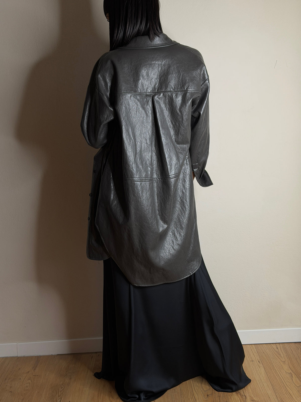 CAMICIA OVERSIZE EFFETTO PELLE