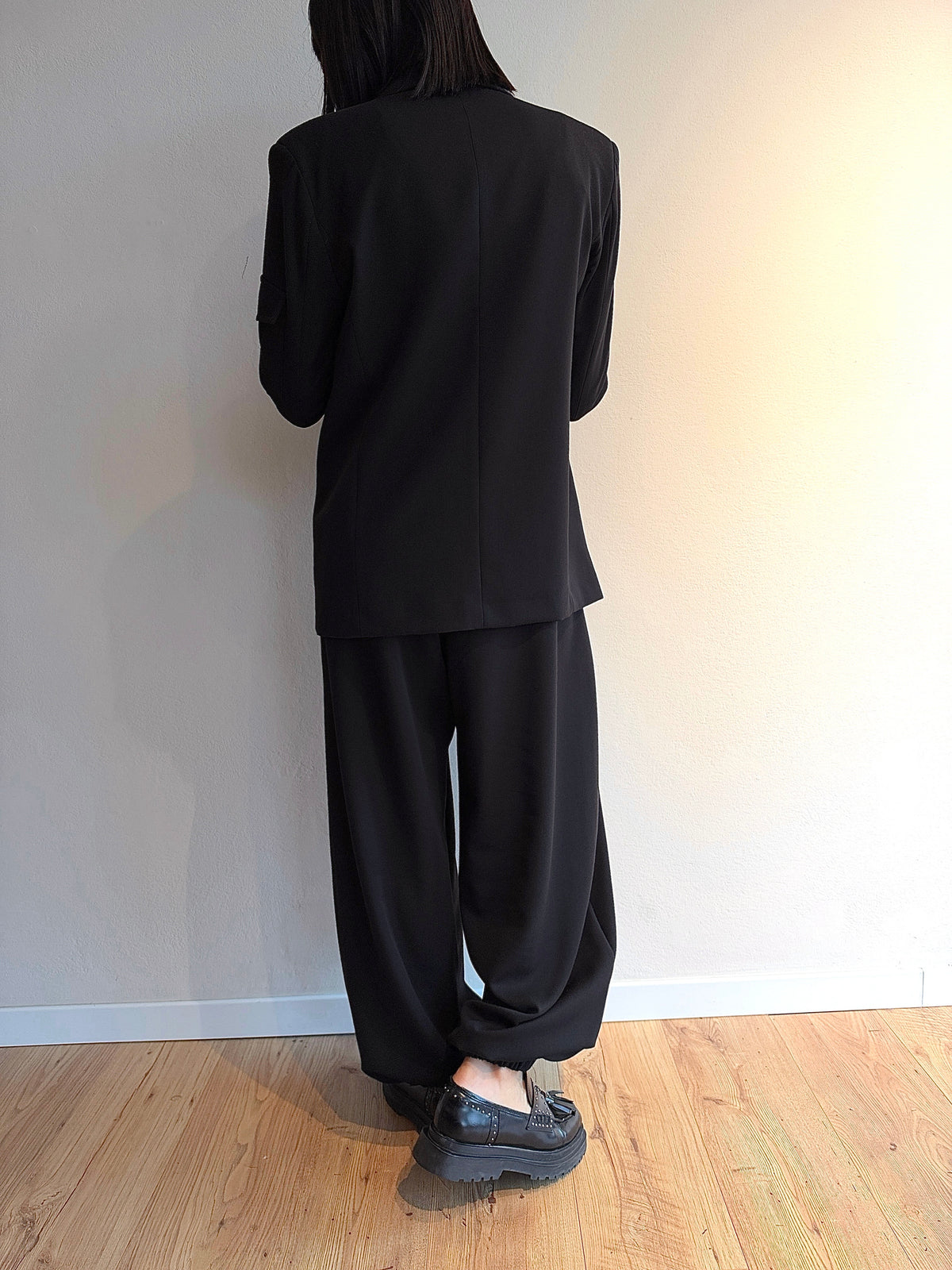 COMPLETO CASUAL NERO
