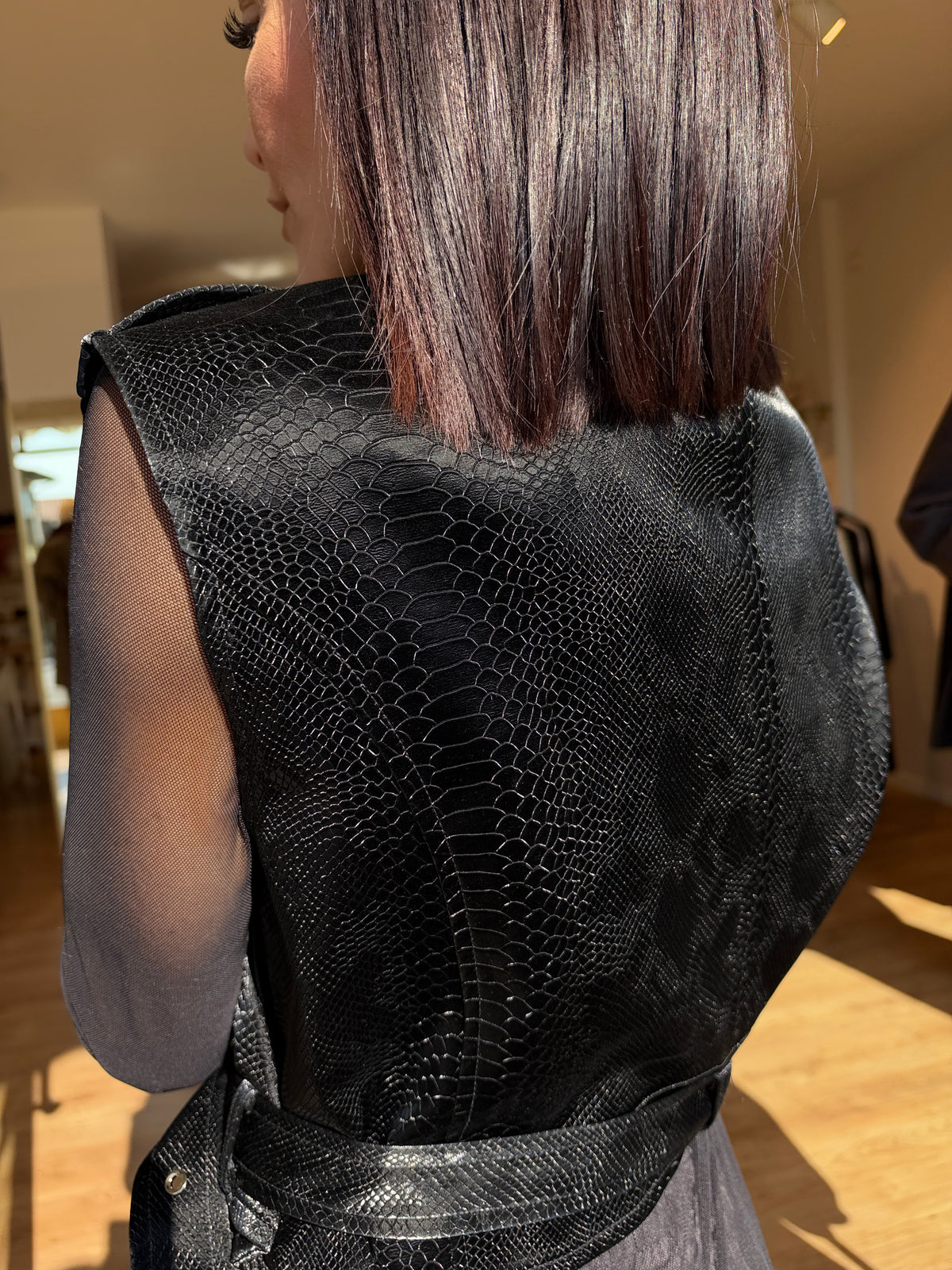 GILET BIKER EFFETTO RETTILE NERO