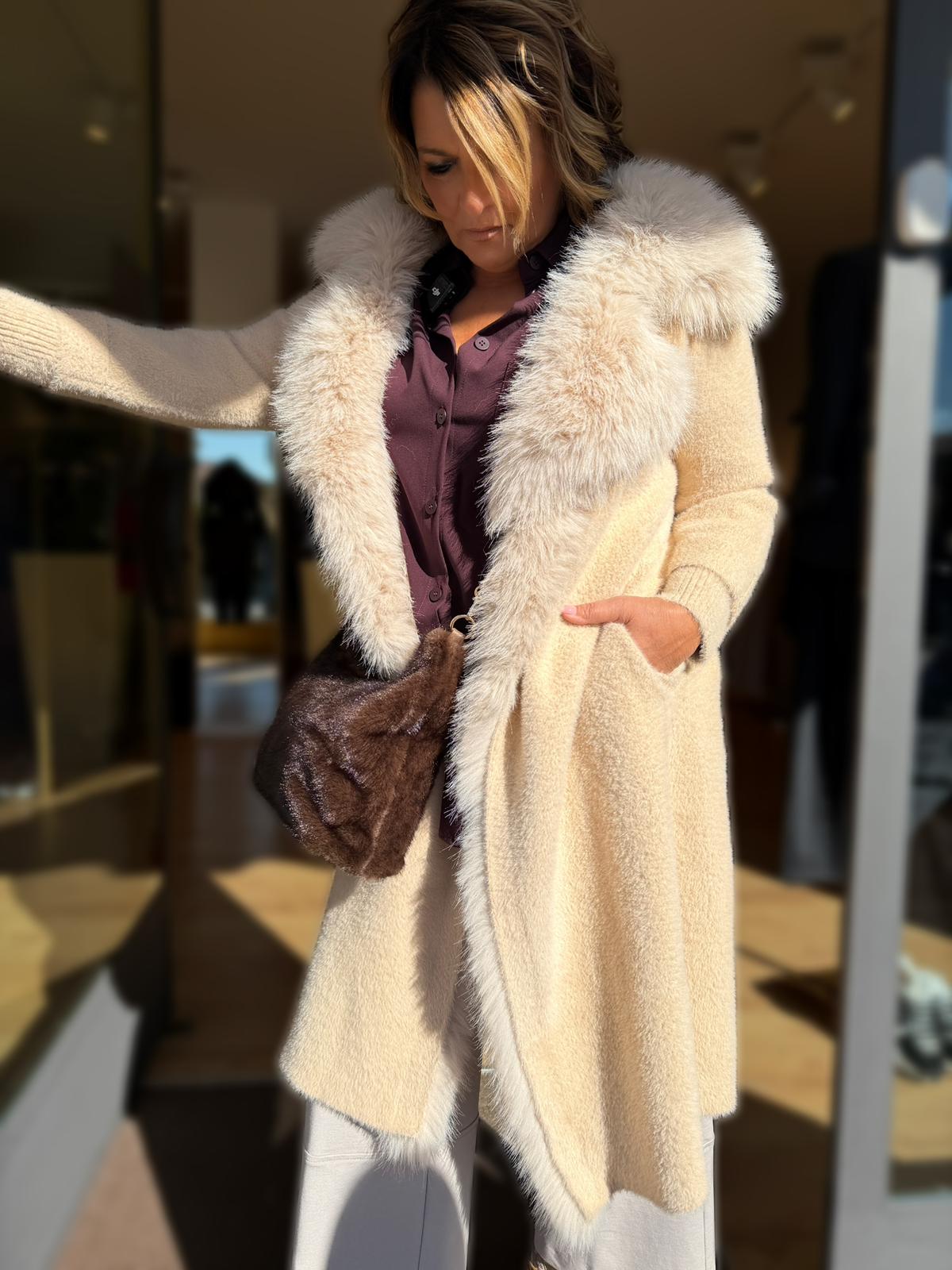 CAPPOTTO SOFFICE ECO PELLICCIA CREMA