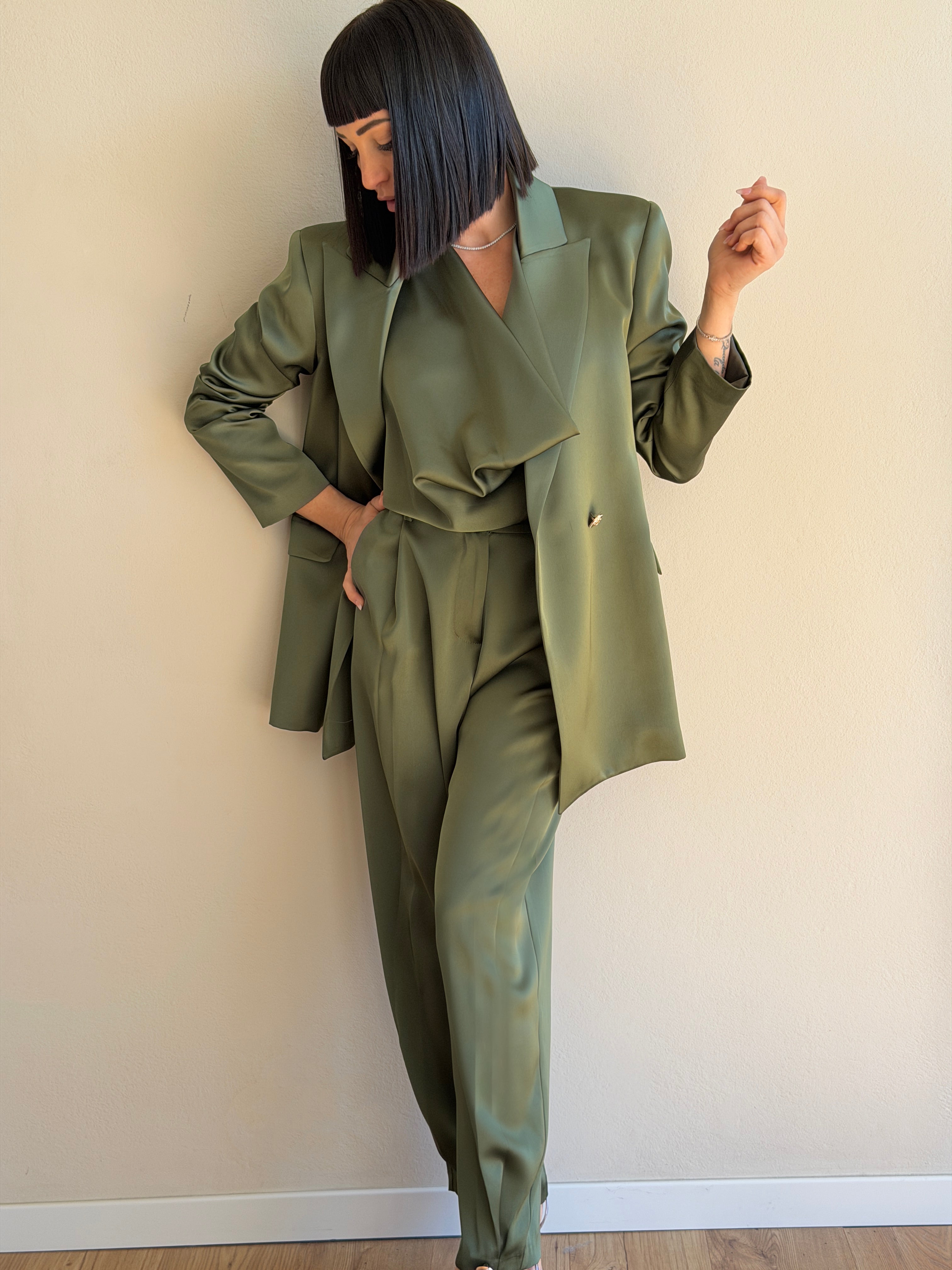 TAILLEUR SATINATO OLIVA