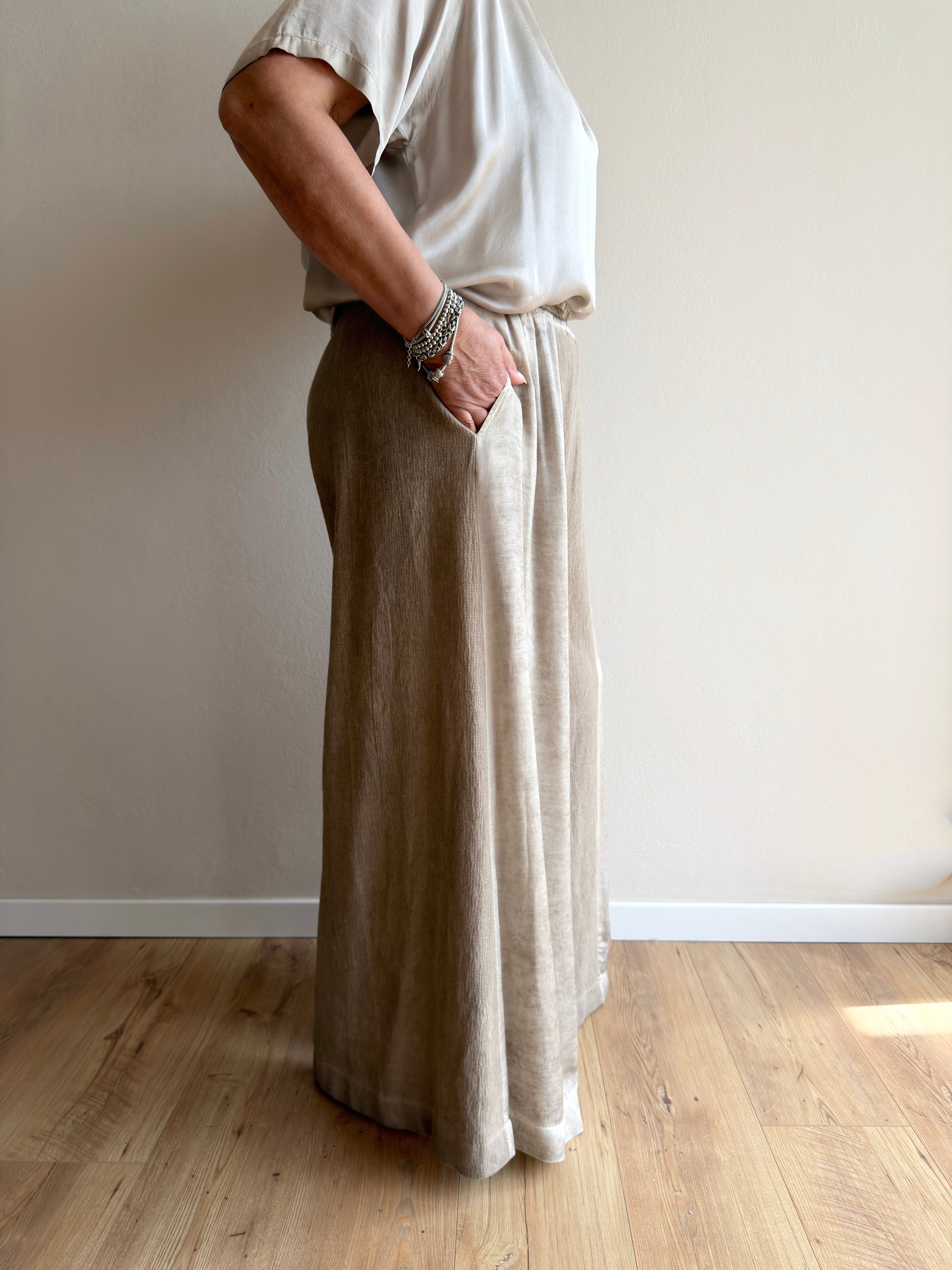PANTALONE EFFETTO NATURALE