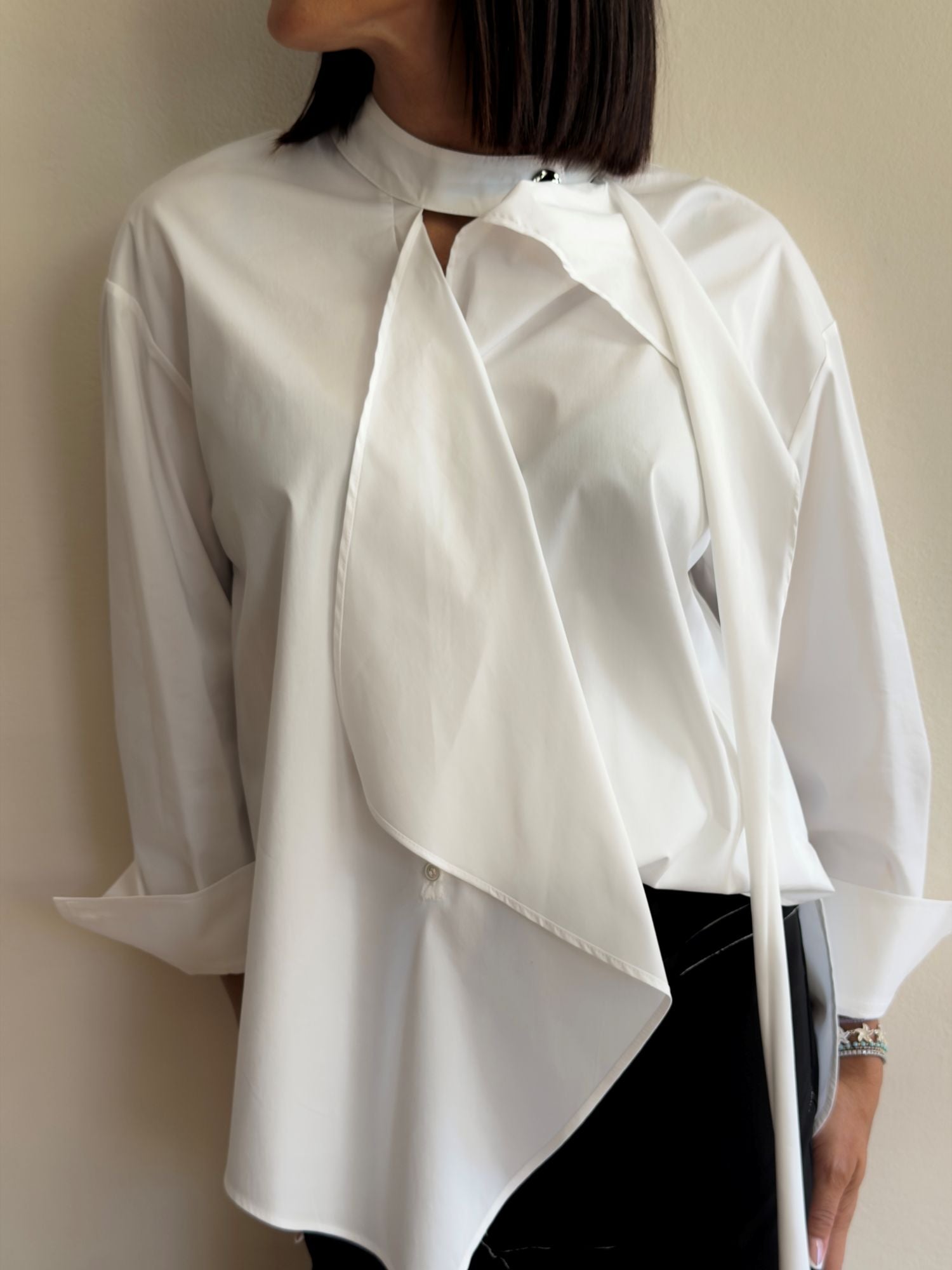 CAMICIA CON FOULARD